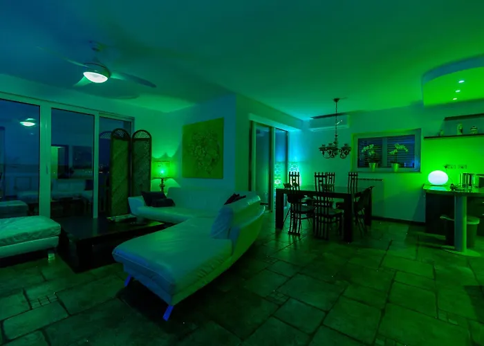 Bellavista Ii 公寓