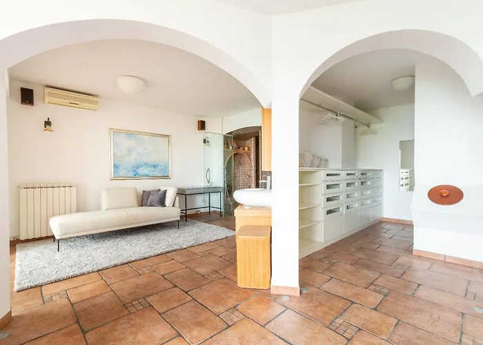 公寓 Bellavista Ii *