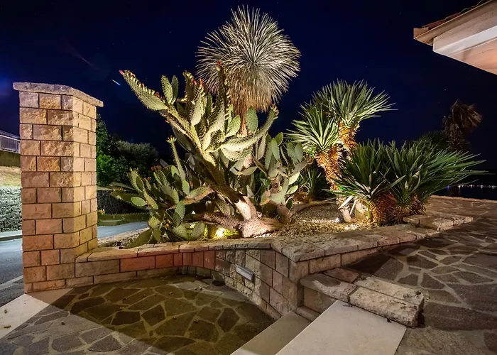 Bellavista Ii 公寓